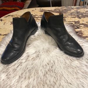 Frye Elyssa Booties  Black Size 8